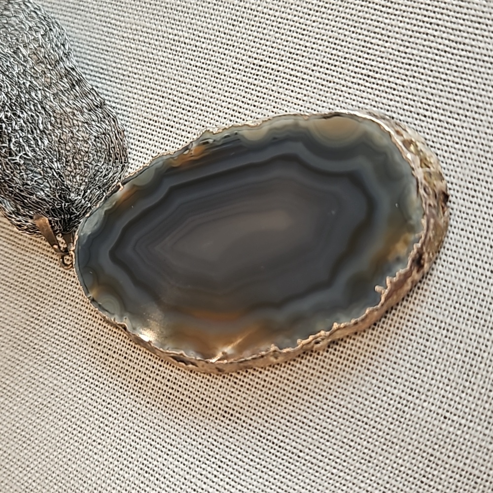 Geode Necklace - Picture 2 of 3